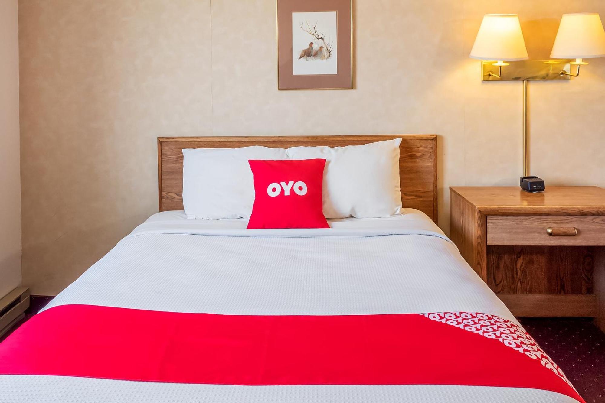 Oyo Hotel Shelby Mt Hwy 2 & I-15 Экстерьер фото