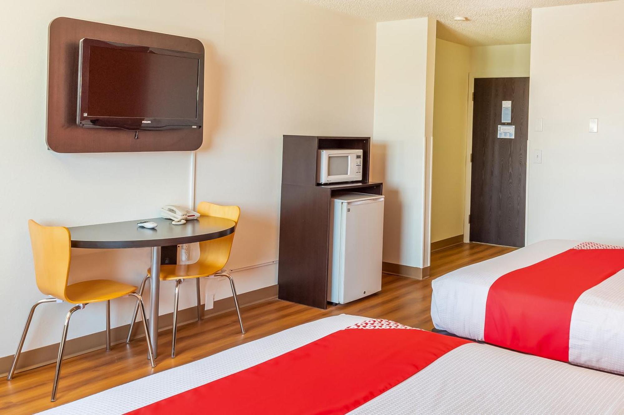 Oyo Hotel Shelby Mt Hwy 2 & I-15 Экстерьер фото